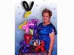 Michele Watson entertains with balloon sculptures